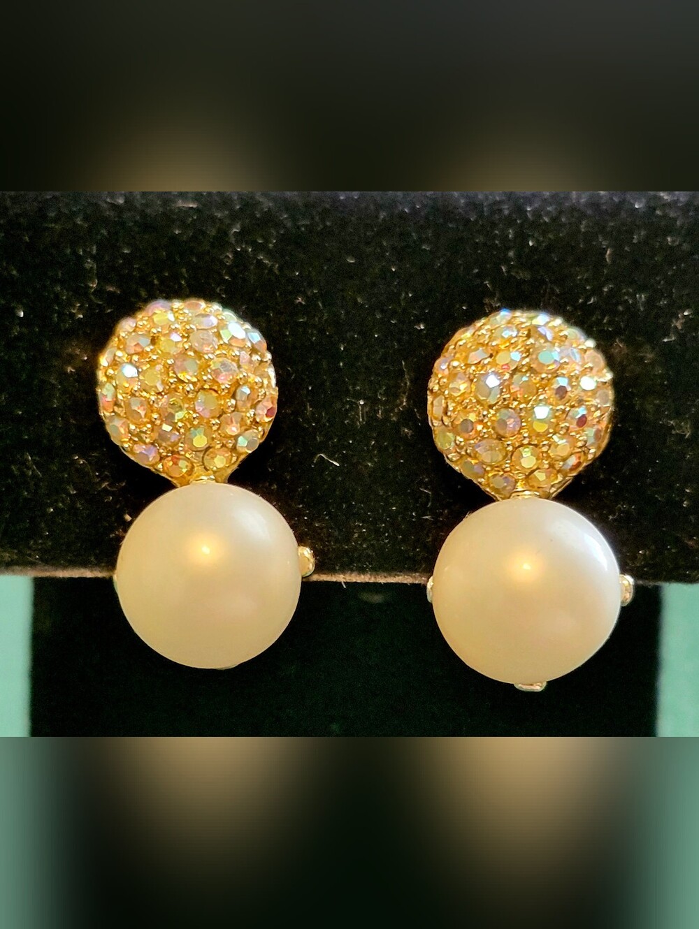 Vintage Celebrity NY Faux Pearl & Aurora Borealis Clip On Earrings